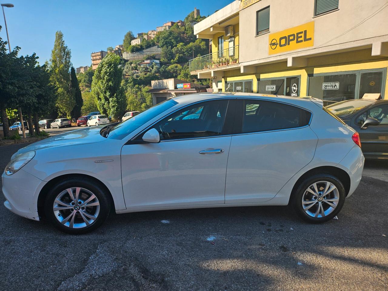 Alfa Romeo Giulietta 1.6 JTDm-2 105 CV Distinctive