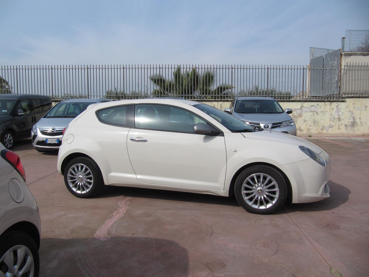 Alfa Romeo MiTo 1.3 JTDm 85 CV S&S Distinctive