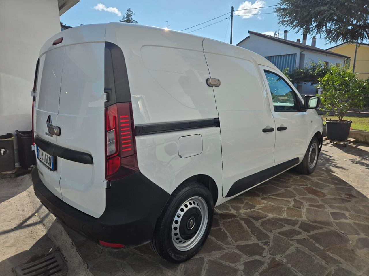 RENAULT EXPRESS BLUE DCI 1.5 75 cv IVA DETRAIBILE -PROMO LUGLIO GA FIN&SAFE-