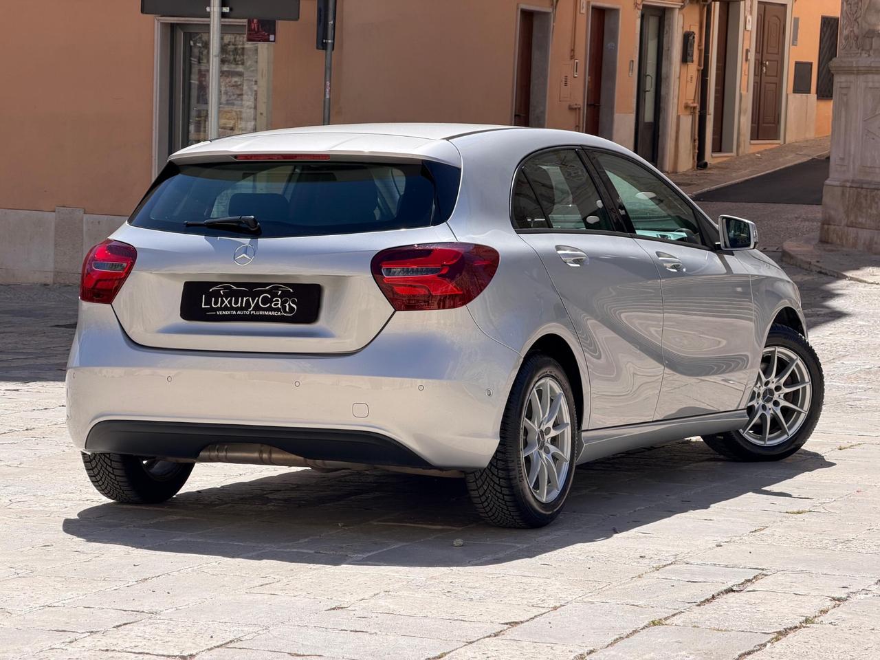 MERCEDES-BENZ A 180 D SPORT 1.5 109 CV