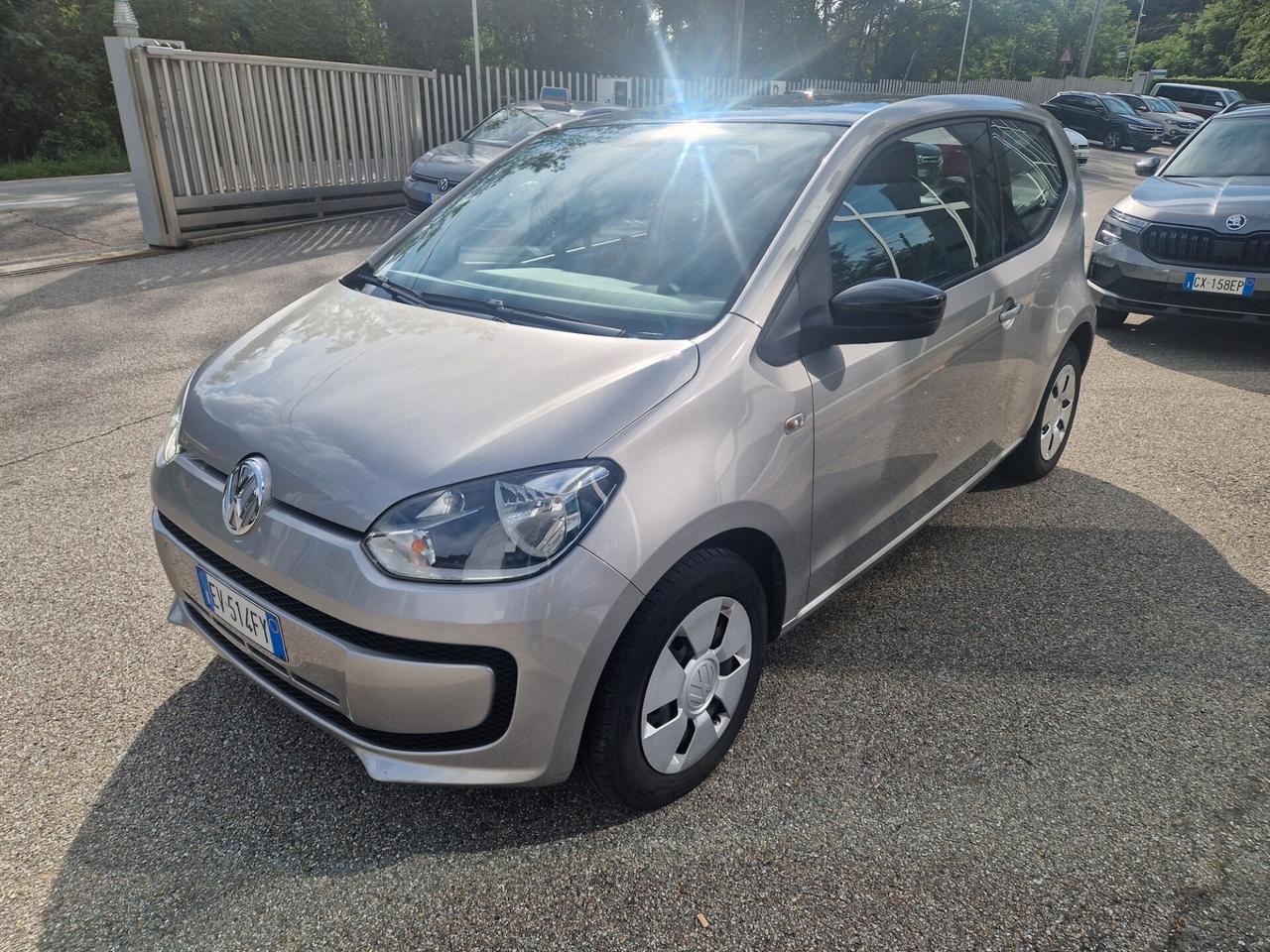 Volkswagen up! 1.0 3p. take