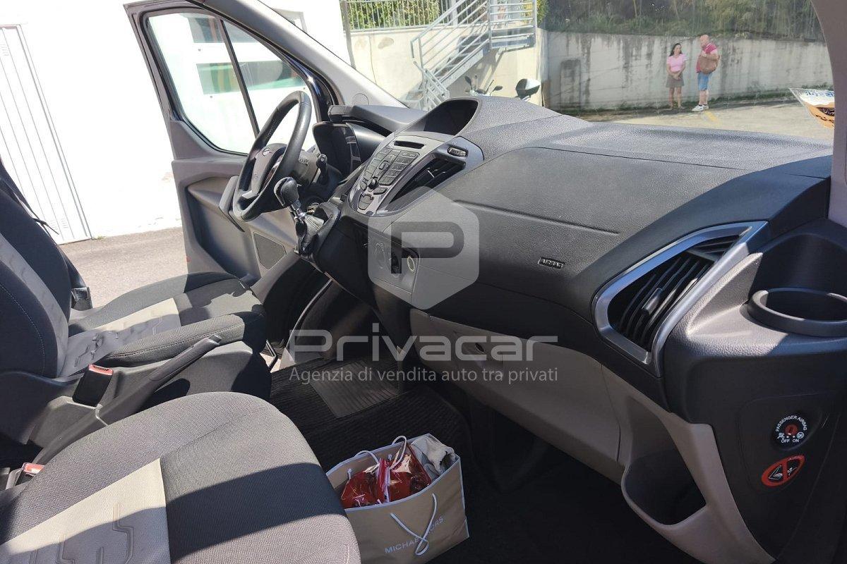 FORD Tourneo Custom 300 2.2 TDCi 155CV PC Titanium