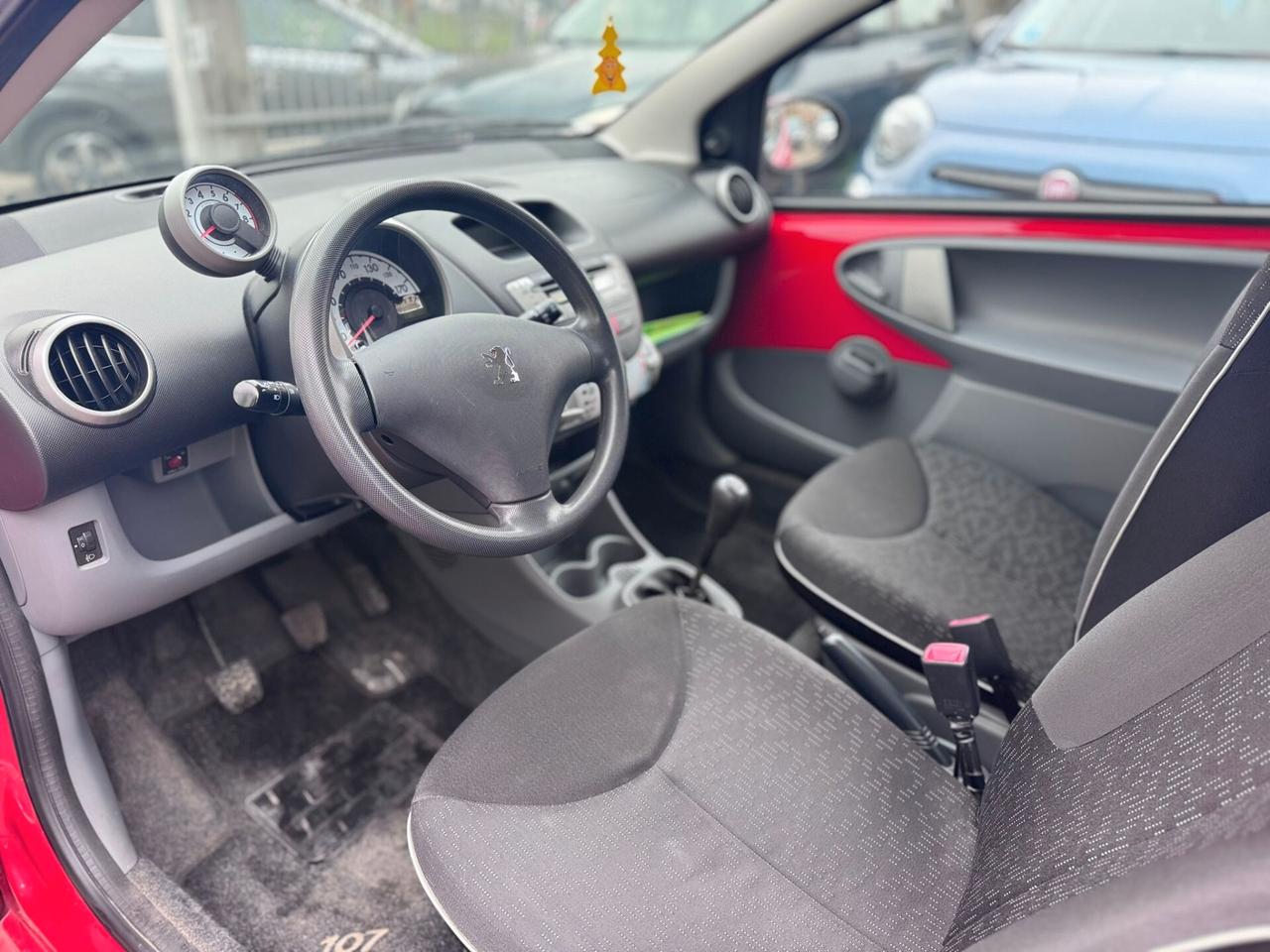 Peugeot 107 1.0 68CV 3p. Sweet Years