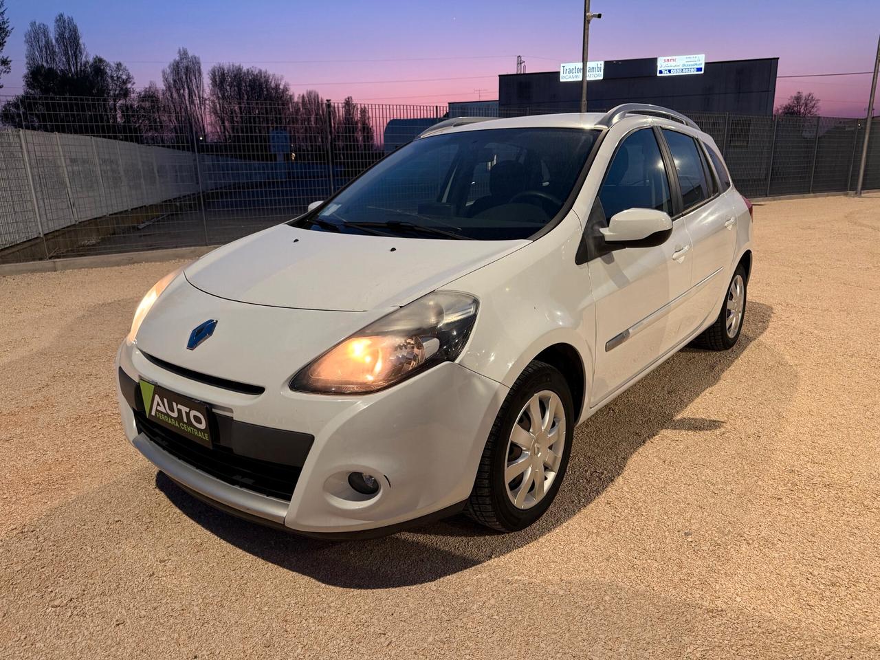 Renault Clio 1.2 16V TCE 105CV SporTour Live!