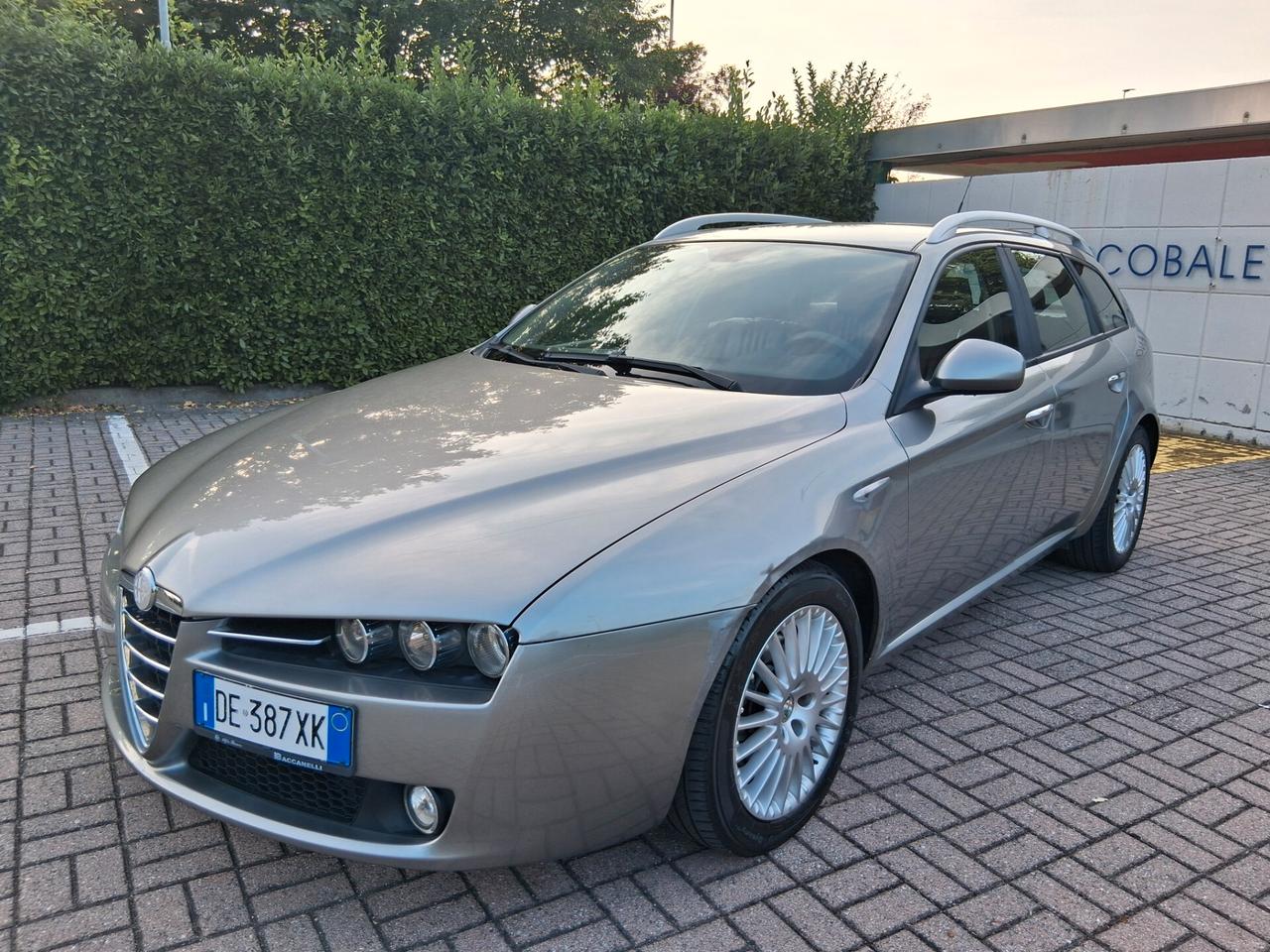 Alfa Romeo 159 1.9 JTDm 16V Sportwagon Distinctive
