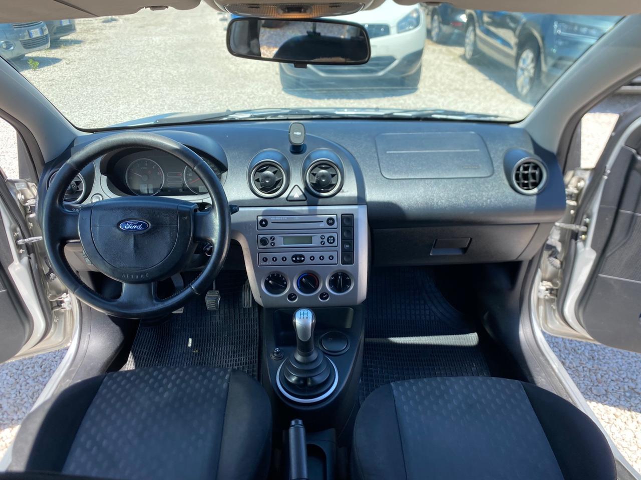 Ford Fiesta 1.4 TDCi 5p. Ghia DIESEL NEOPATENTATI