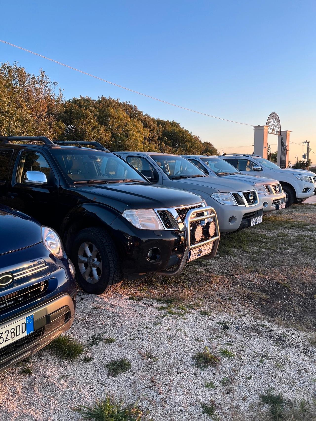 Nissan Navara 2.5 dCi 190CV 4 porte Double Cab XE