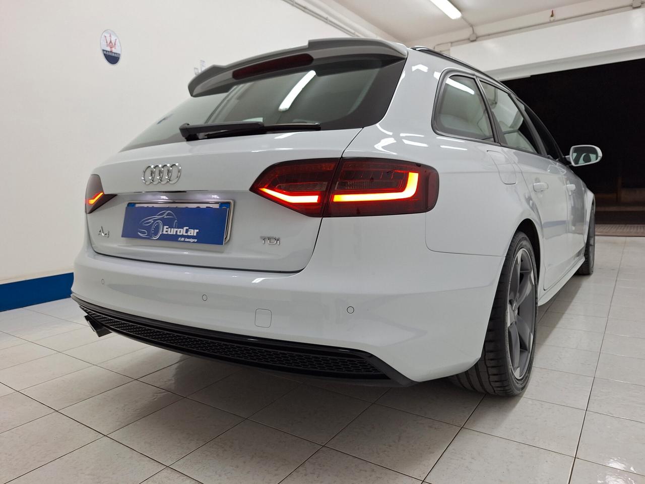 Audi A4 Avant 2.0 TDI 150cv Multitronic S-line