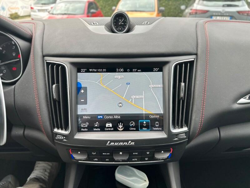 MASERATI Levante Levante V6 Diesel AWD Nerissim...