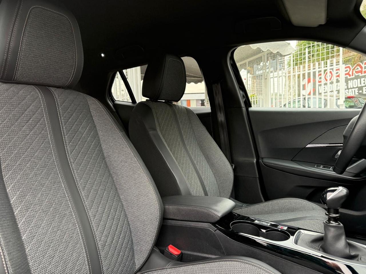 PEUGEOT 2008 1.2 BENZINA S&S 100CV 2025 ALLURE