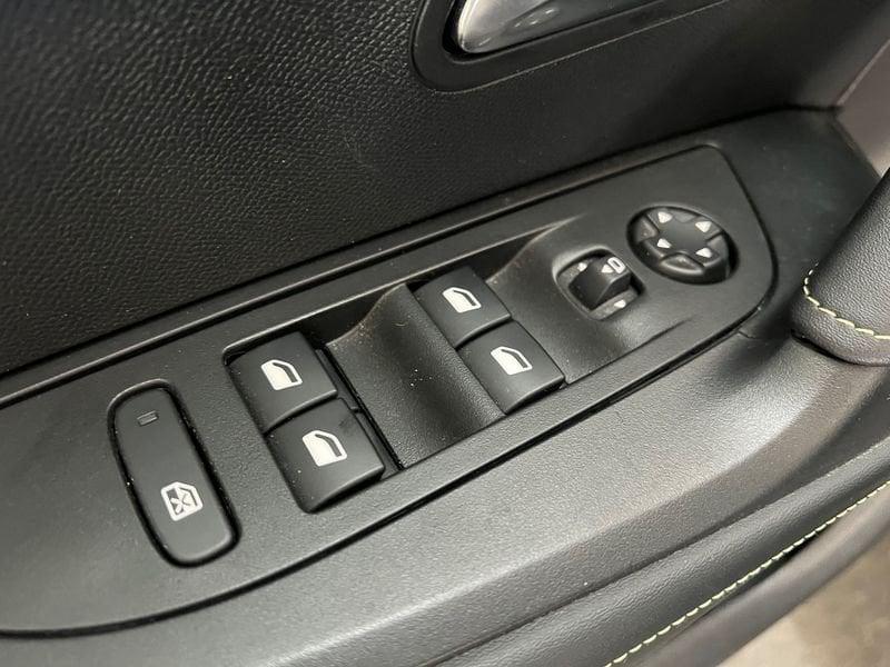 Peugeot 2008 2008 BlueHDi 130 S&S EAT8 GT