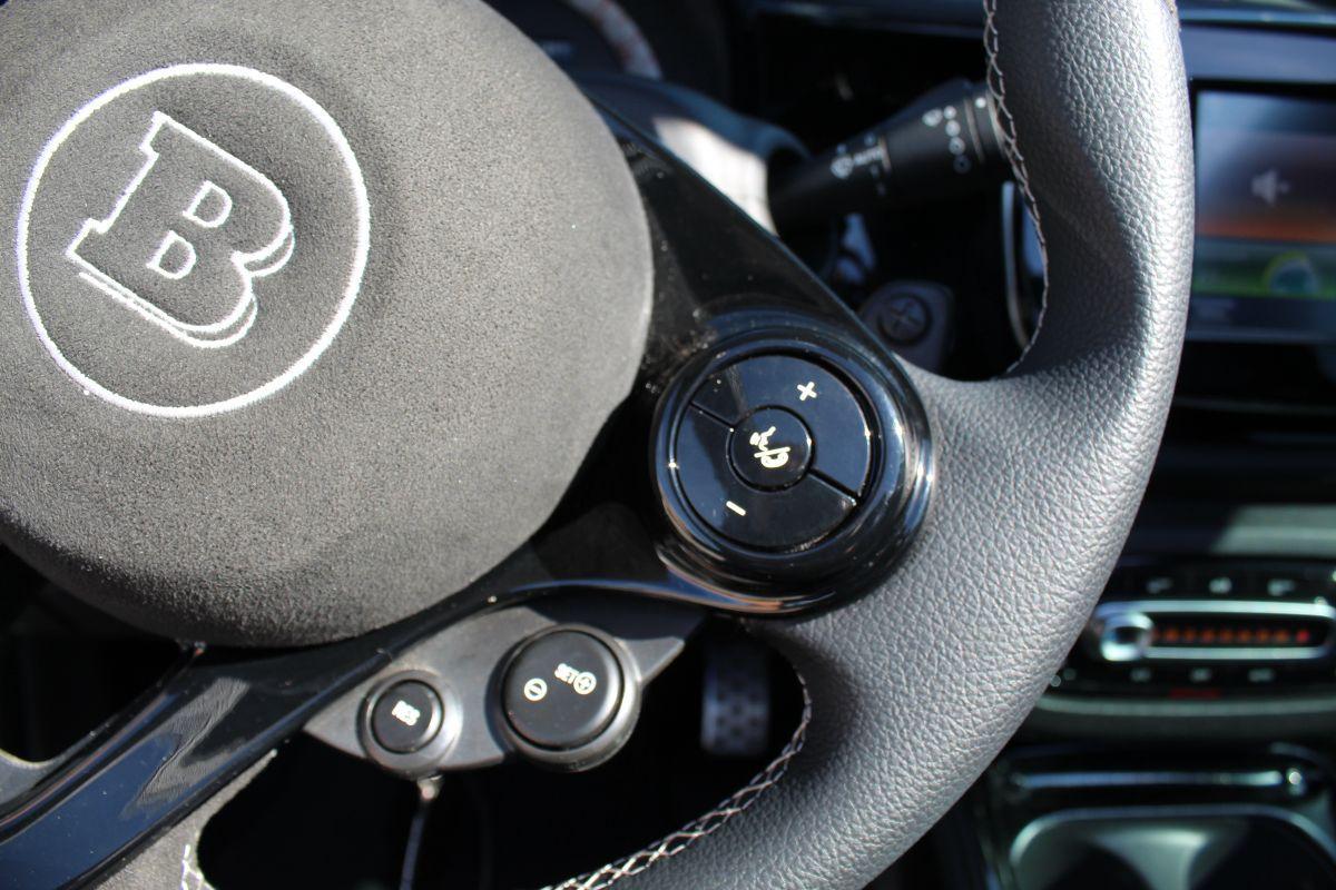 SMART - Fortwo Cabrio - fortwo 90 0.9 Turbo cabrio Passion