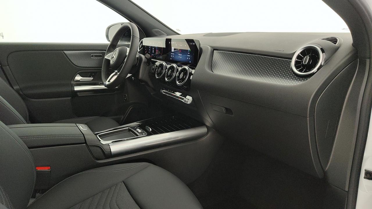 Mercedes-Benz GLA 200 d automatic