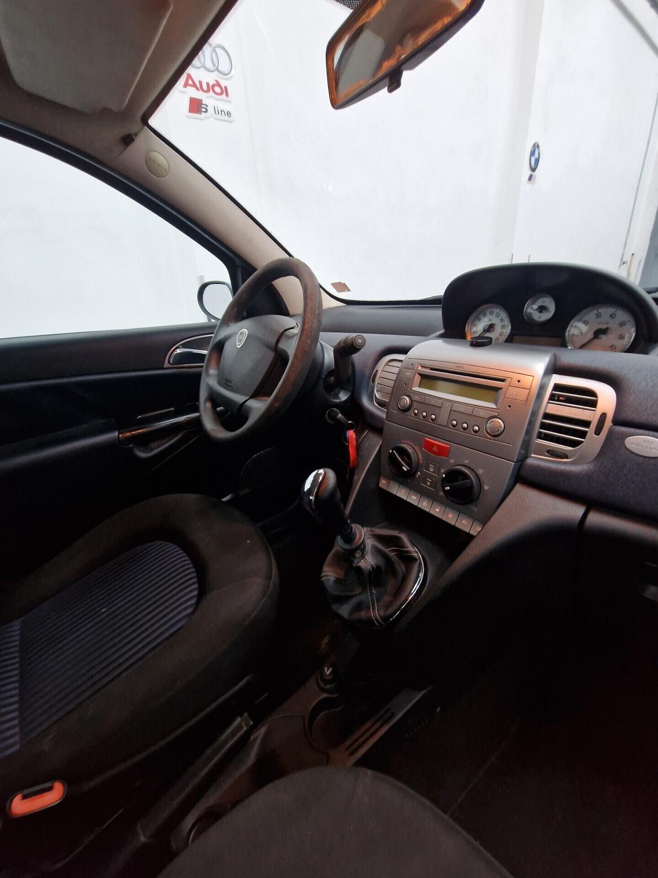 Lancia Ypsilon 1.2 Argento