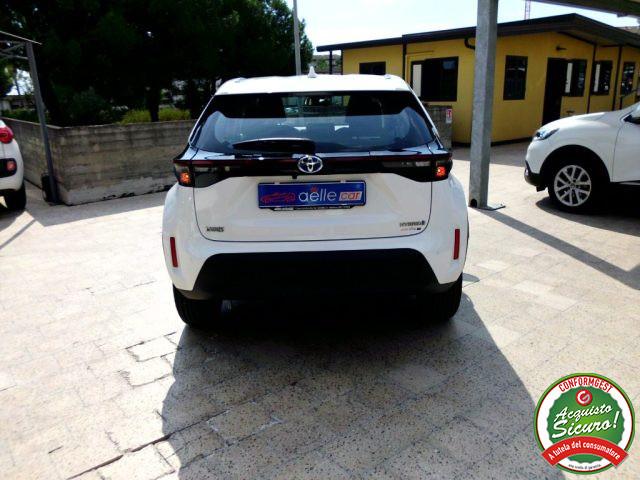 TOYOTA Yaris Cross 1.5 Hybrid 5p. E-CVT Active