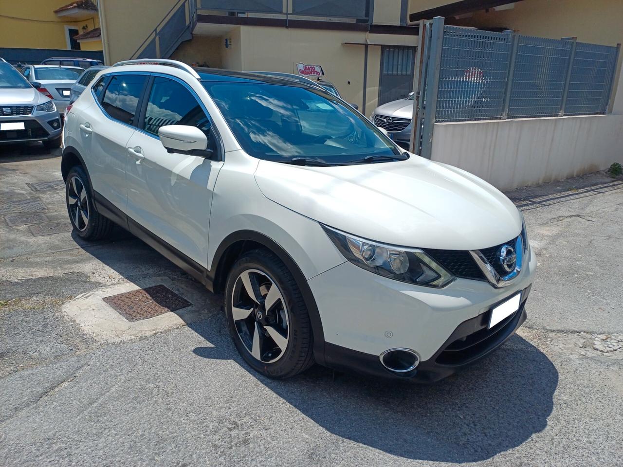 Nissan Qashqai 1.5 dCi Tekna Tetto Panoramico