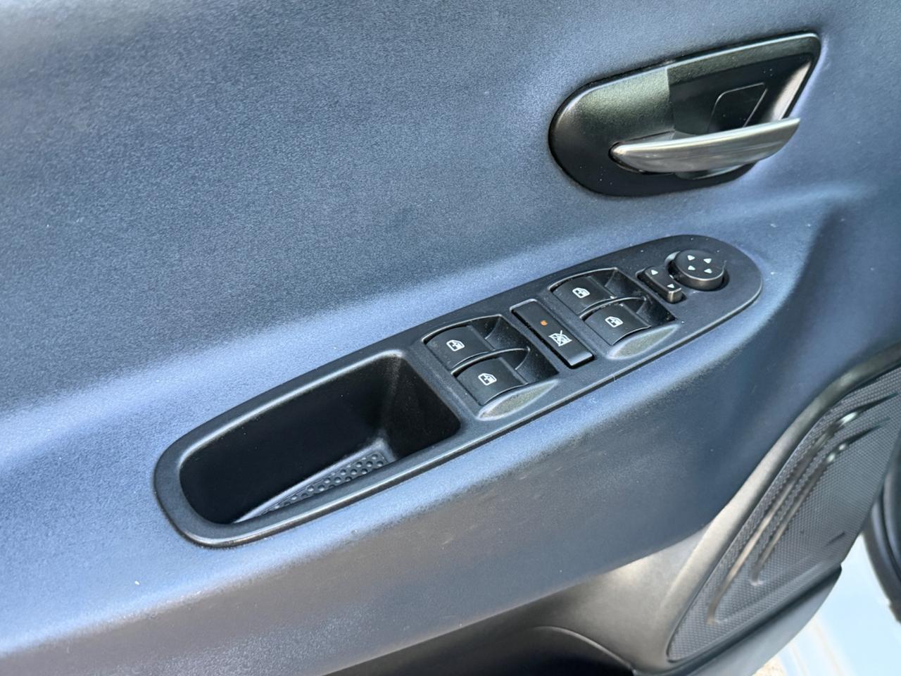 Lancia Ypsilon 1.2 69 CV 5 porte Opening Edition