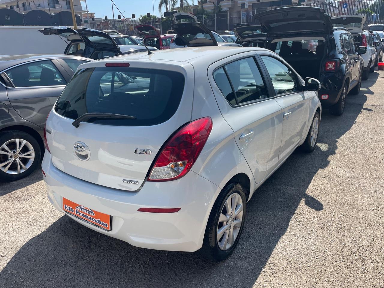 HYUNDAI i20 1.1 DIESEL 75 (CV) 2012