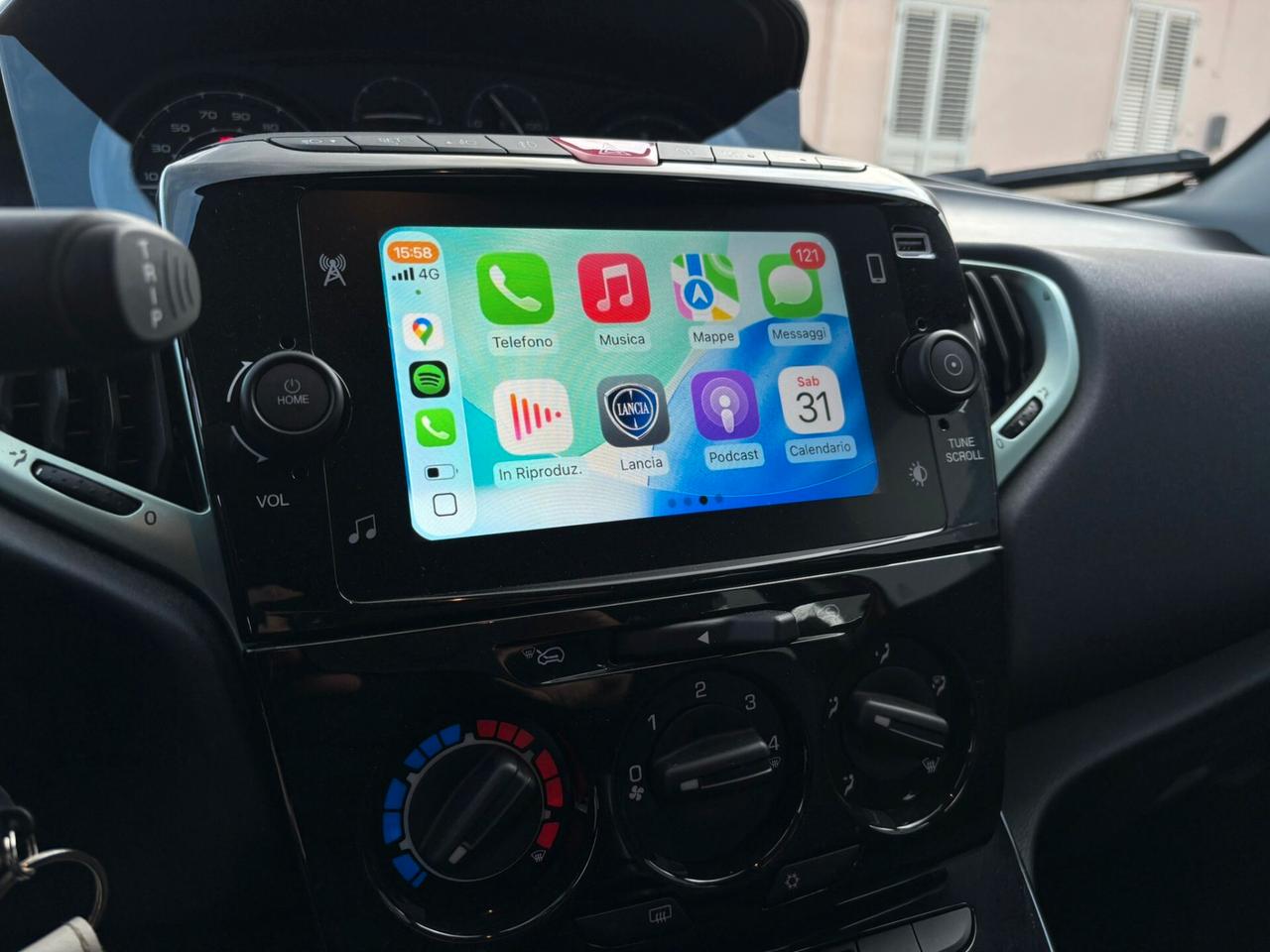 Lancia Ypsilon 1.0 FireFly Hybrid Gold Plus - 2023