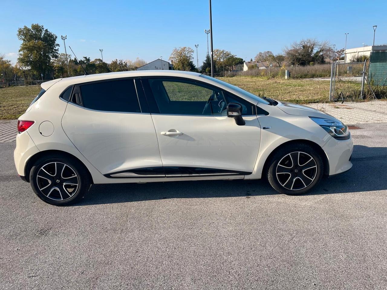 Renault Clio dCi 8V 75 CV Start&Stop 5 porte Energy Intens