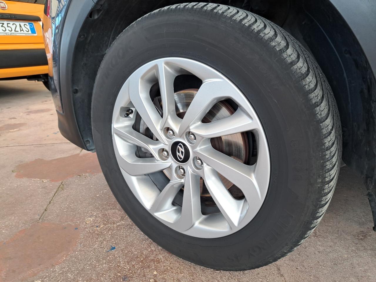 Hyundai Tucson 1.7 CRDi XPOSSIBLE + GANCIO TRAINO