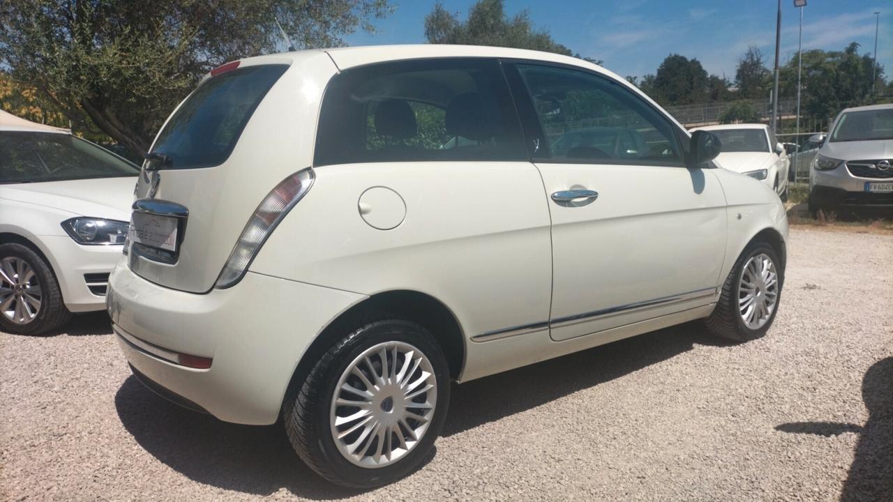 Lancia Ypsilon 1.3 MJT 75 CV **PREZZO OUTLET**