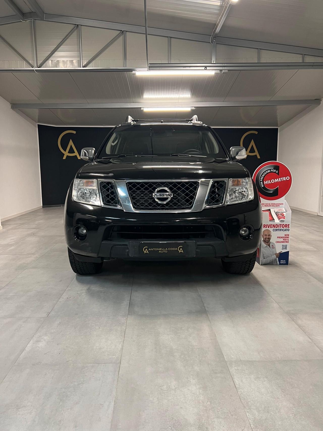 Nissan Navara 2.5 dCi 190CV 4 porte Double Cab LE