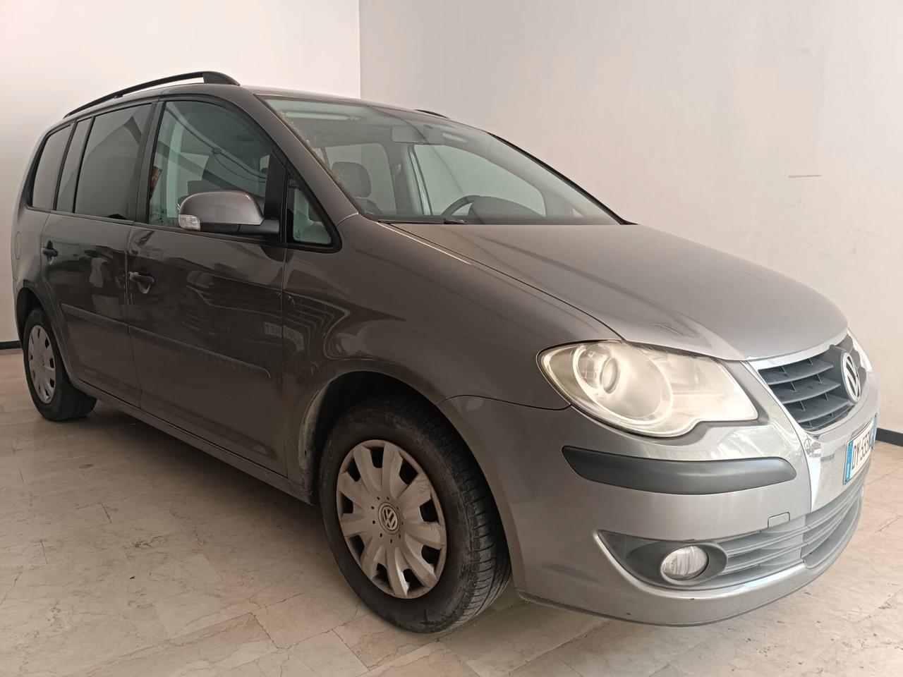 Volkswagen Touran 2.0 Trendline Ecofuel 7 Posti