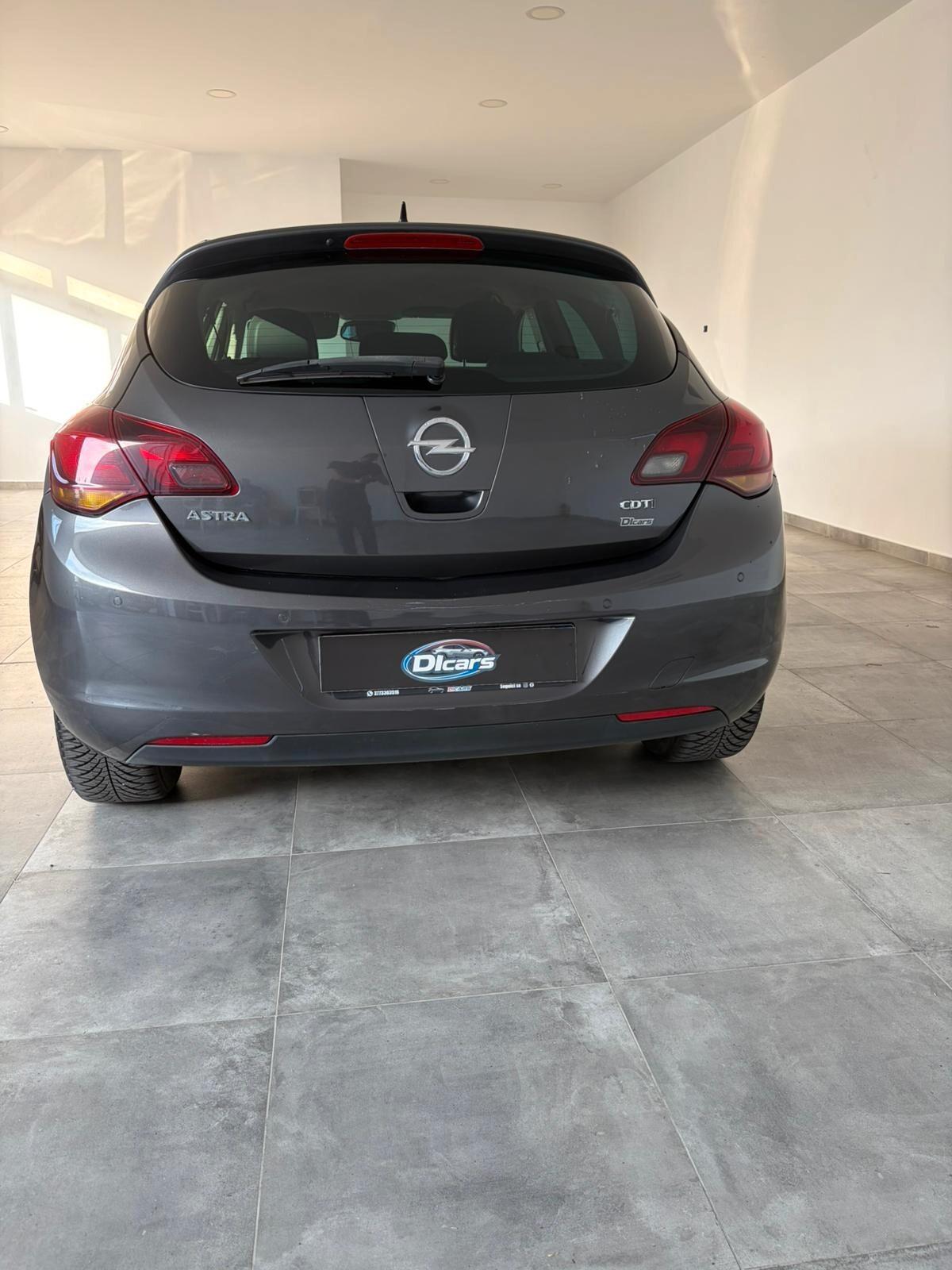 Opel Astra 1.7 CDTI 110CV Cosmo