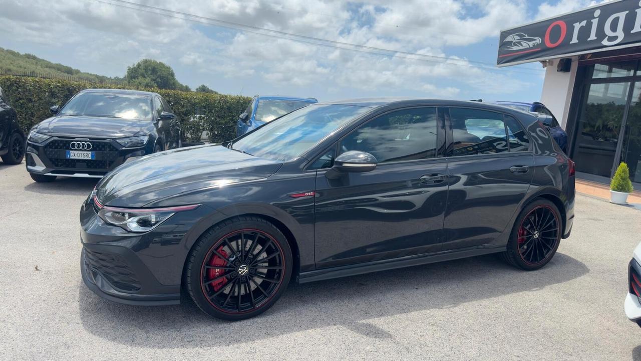 Volkswagen Golf GTI CLUBSPORT 2.0 TSI DSG/AKRAPOVIC/IQ LIGHT/