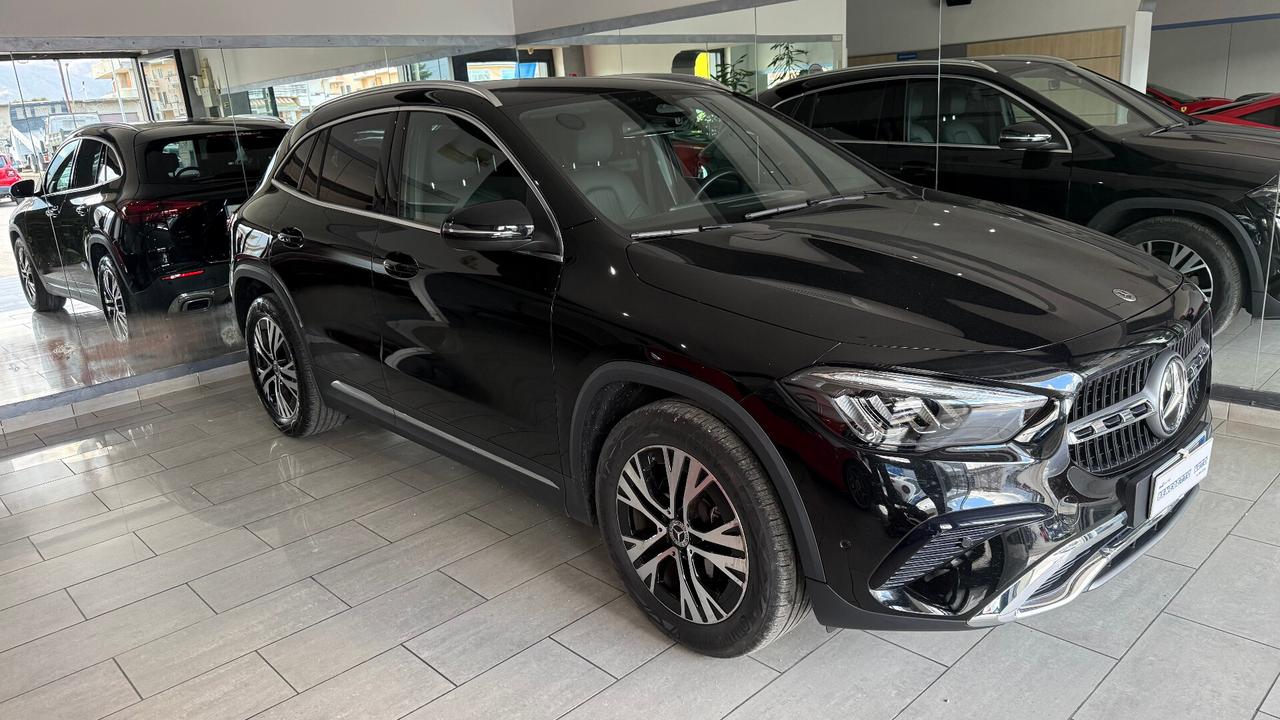 MERCEDES GLA 180 D MOTORE 2.0 116 CV restyling
