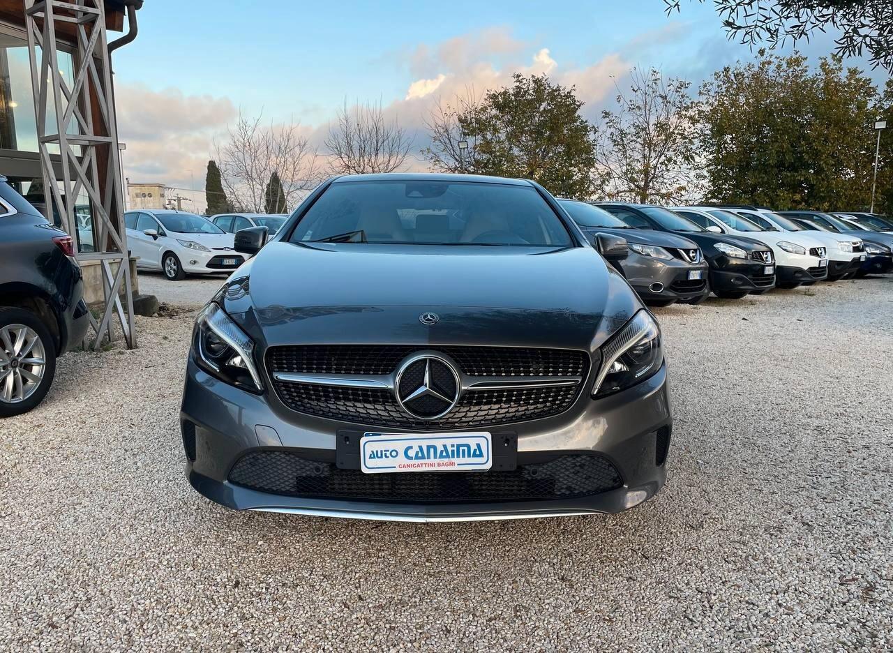 MERCEDES - BENZ A 200 D PREMIUM - 2017