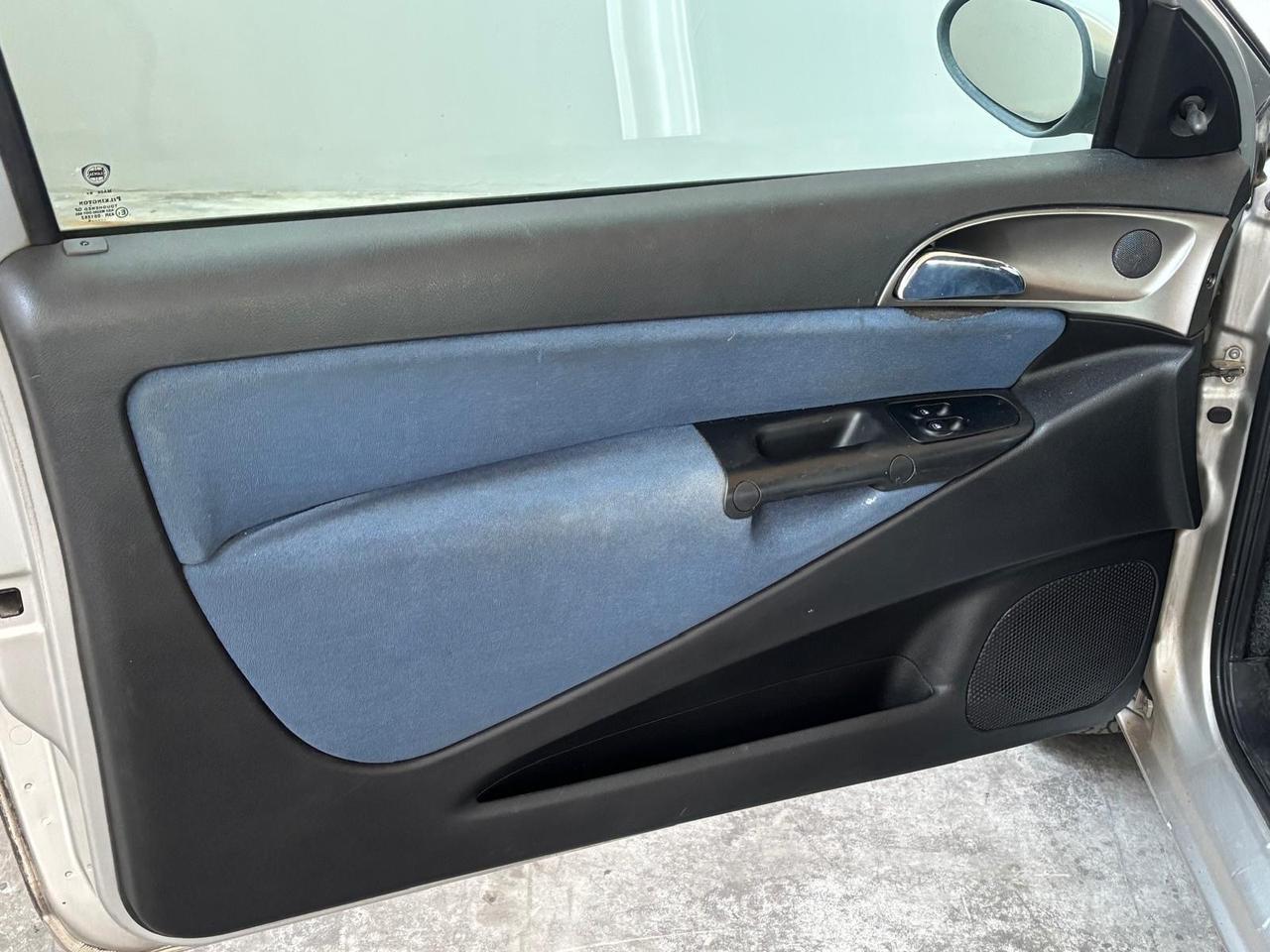 Lancia Ypsilon 1.3 Multijet 16V Platino