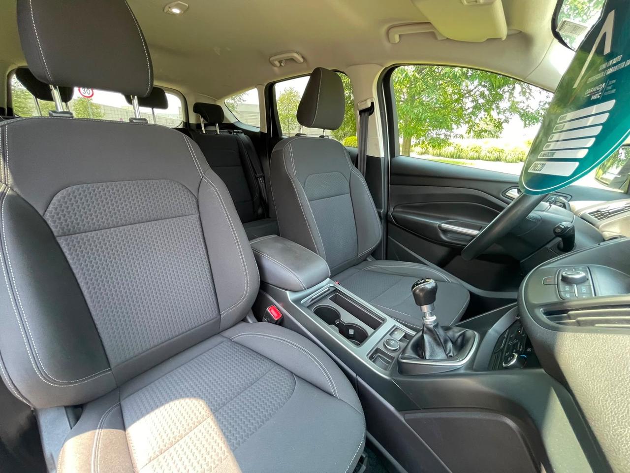 Ford Kuga 2.0 TDCI 120 CV S&S 2WD Powershift ST-Line