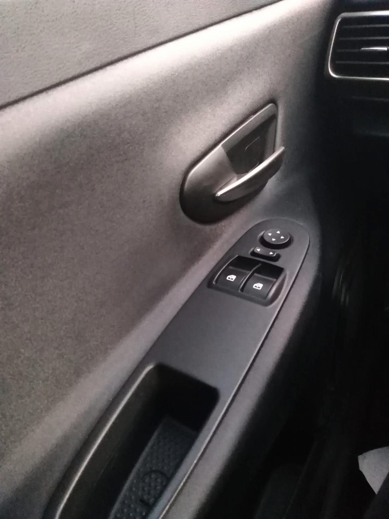 Lancia Ypsilon 1.3 MJT 16V 95 CV 5 porte S&S Gold