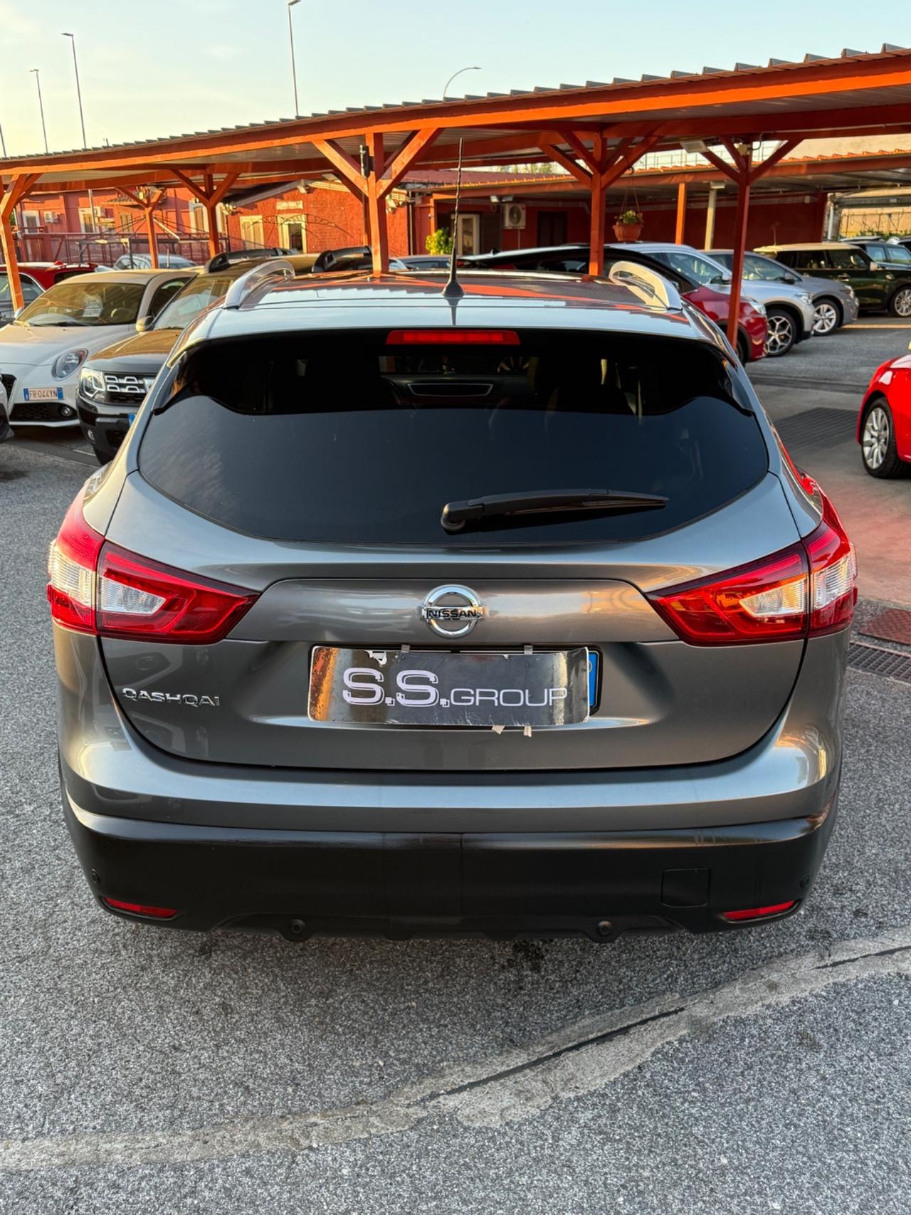 Qashqai 1.5 dCi Tekna-unipro( 58 mila km )-rate-garanzia