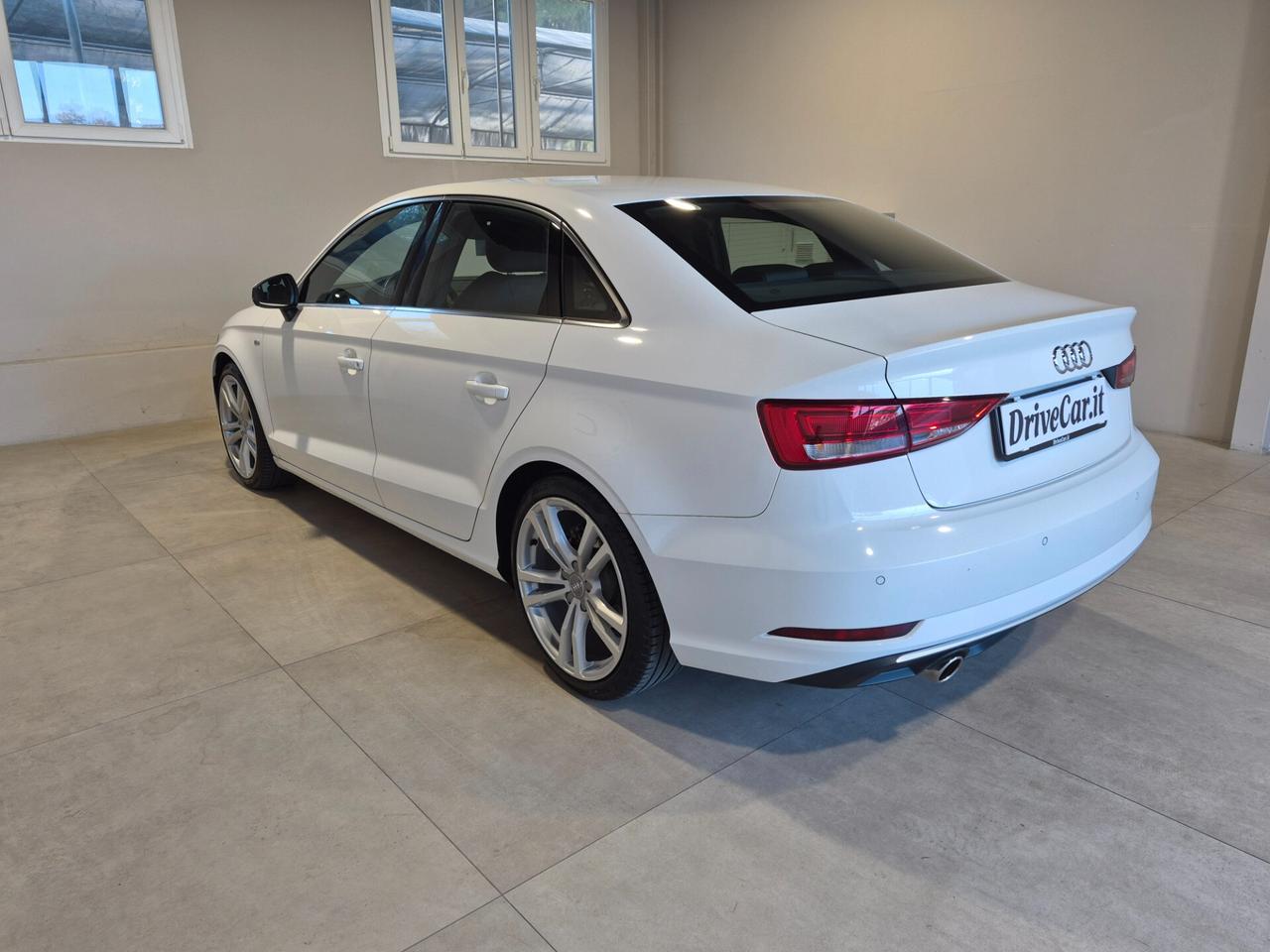 Audi A3 Sedan 1.6 TDI 116 CV S tronic Sport