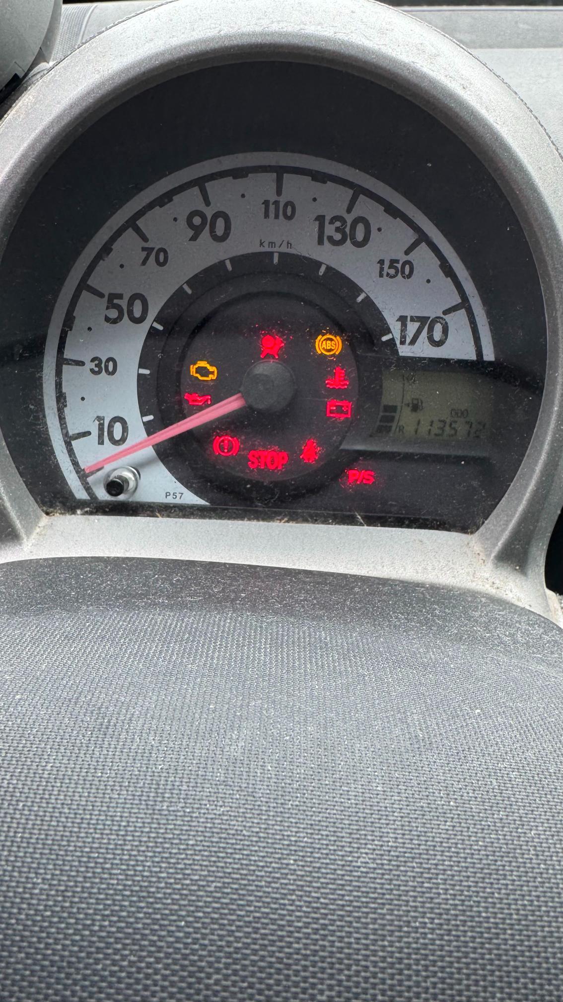 Peugeot 107 5 Porte 107 5p 1.0 12v Sweet Years ok neopatentati