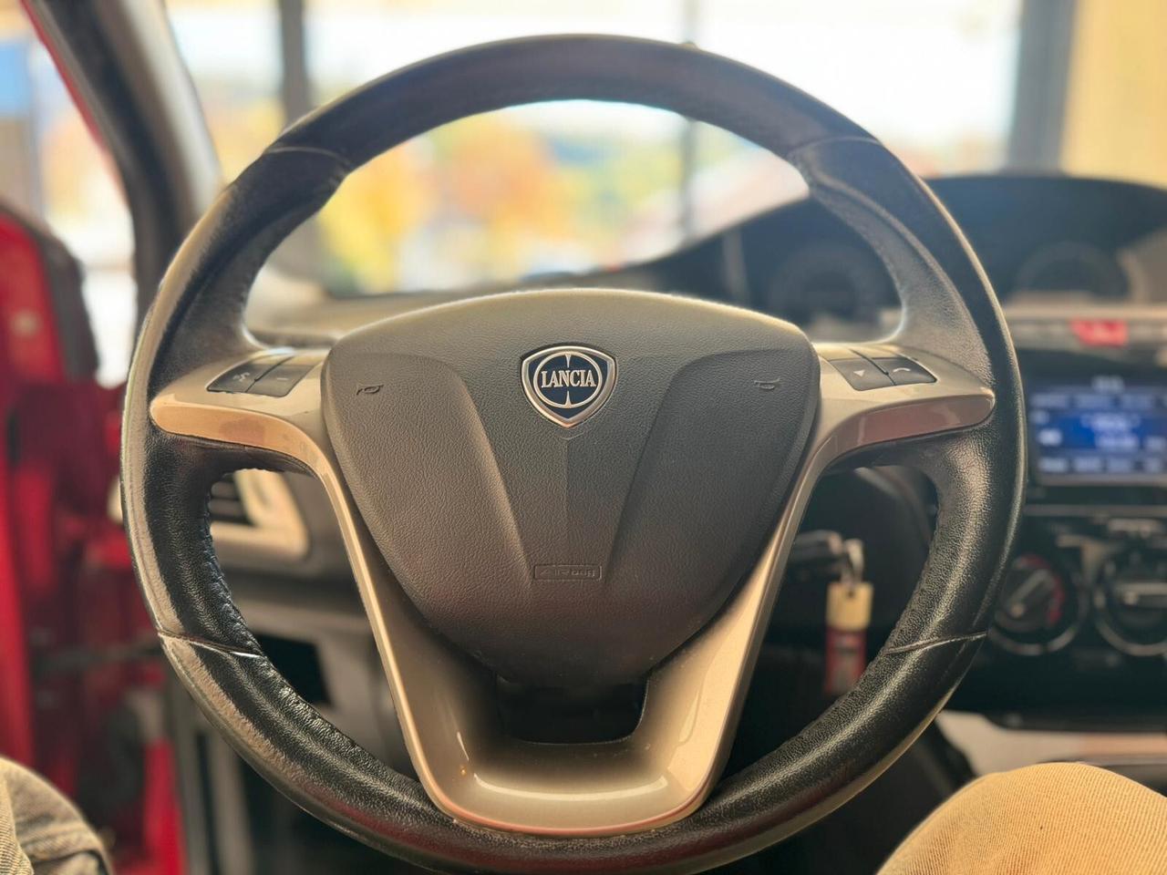 Lancia Ypsilon 1.2 69 CV 5 porte GPL Ecochic Gold