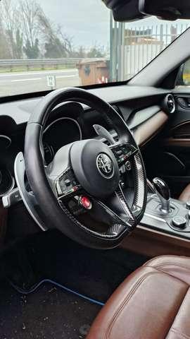 Alfa Romeo Stelvio Stelvio 2017 2.0 t Executive Q4 200cv auto