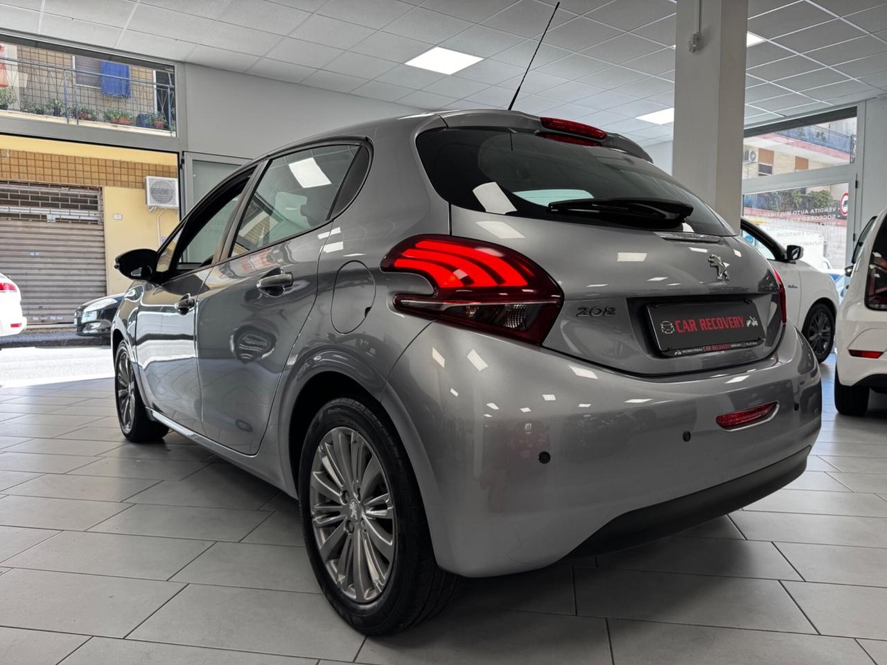 Peugeot 208 BlueHDi 100 S&S 5 porte Allure
