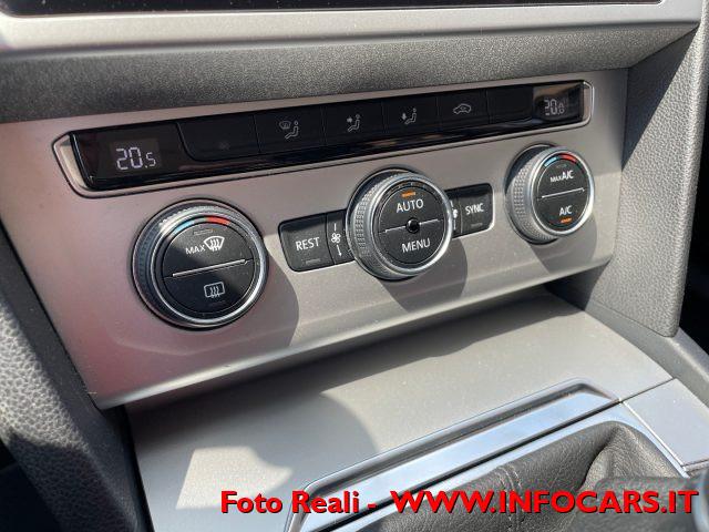 VOLKSWAGEN Passat Variant 2.0 TDI Business BlueMotion Tech. PROMO !!