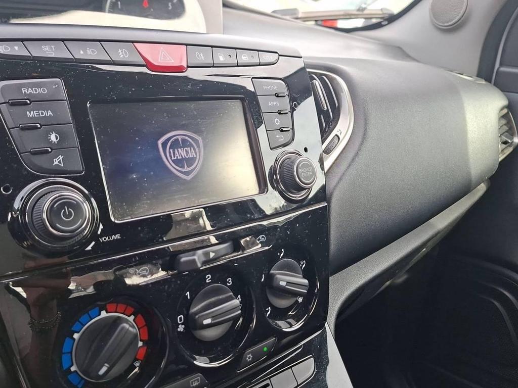 Lancia Ypsilon 5 Porte 1.2 Ecochic Gold
