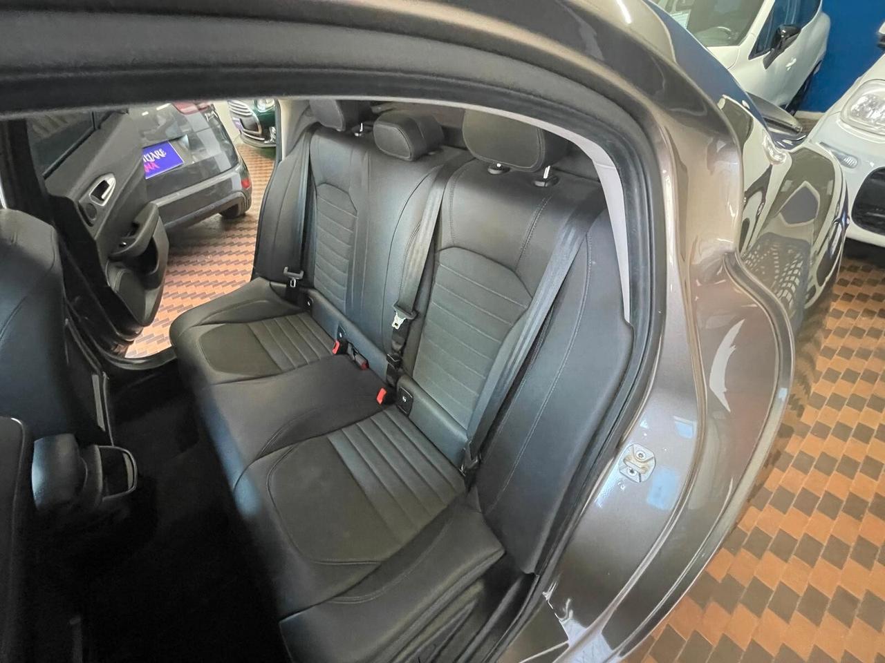 Alfa Romeo Giulia 2.2 Turbodiesel 150 CV