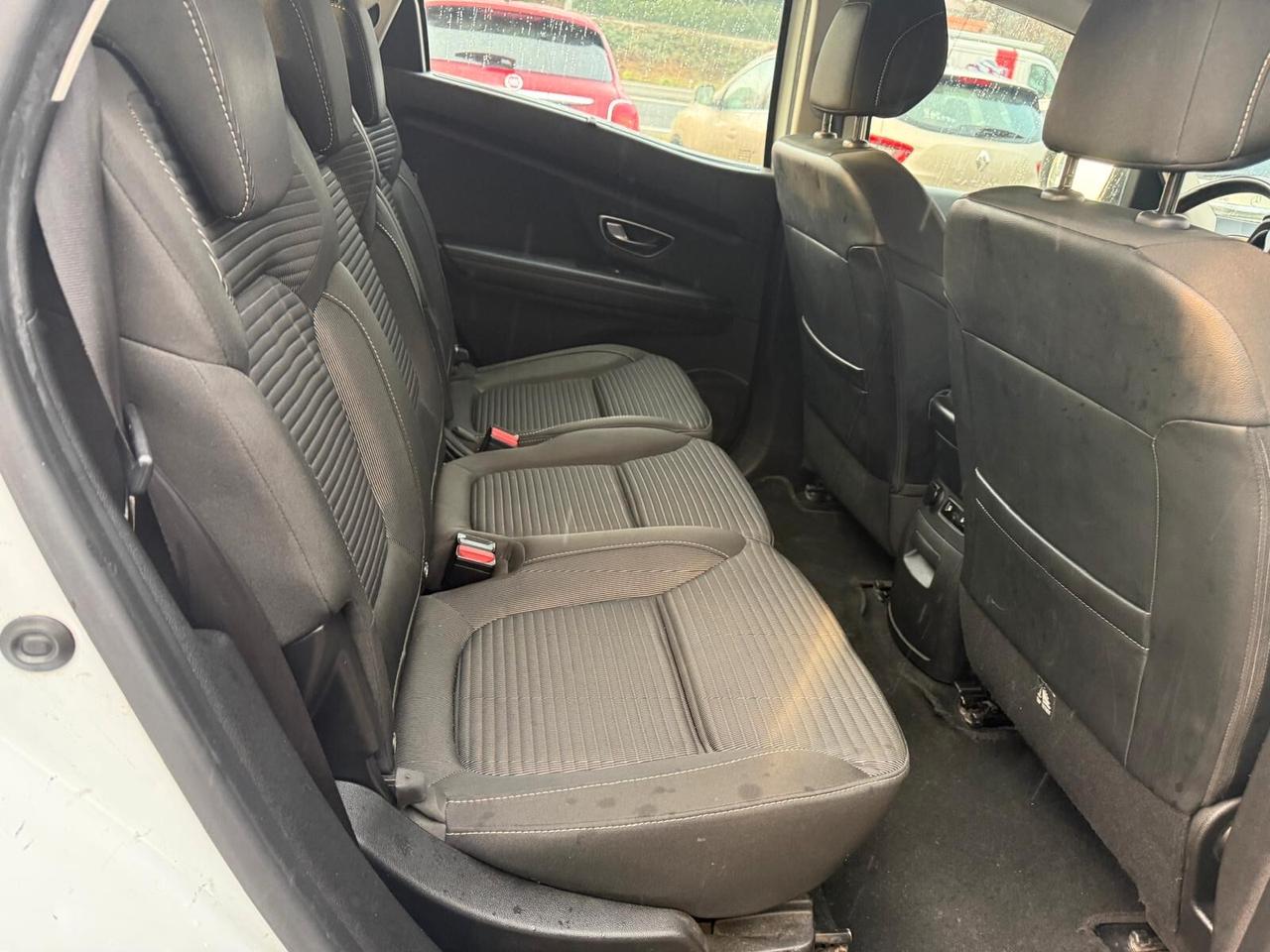 Renault Scenic Scénic dCi 8V 110 CV EDC Energy Sport Edition2