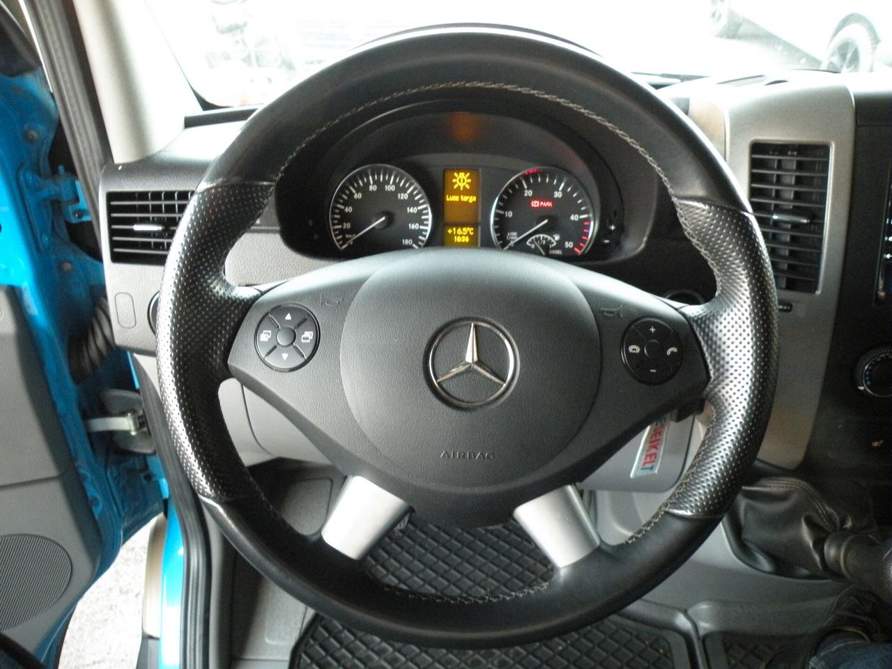 Mercedes-benz Sprinter K37/35 319 CDI 4x4 L 1 H