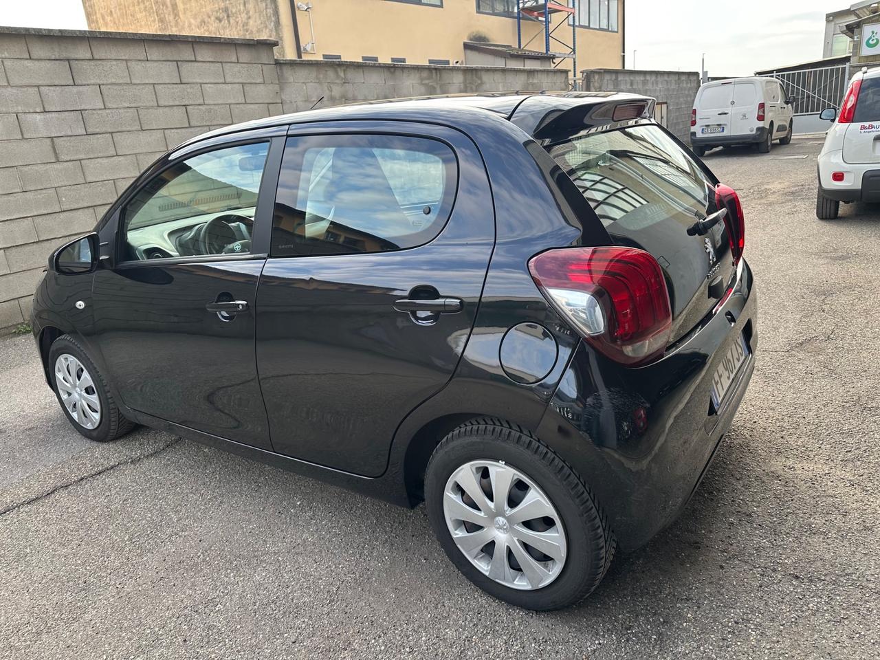 PEUGEOT 108 BENZINA NEOPATENTATI