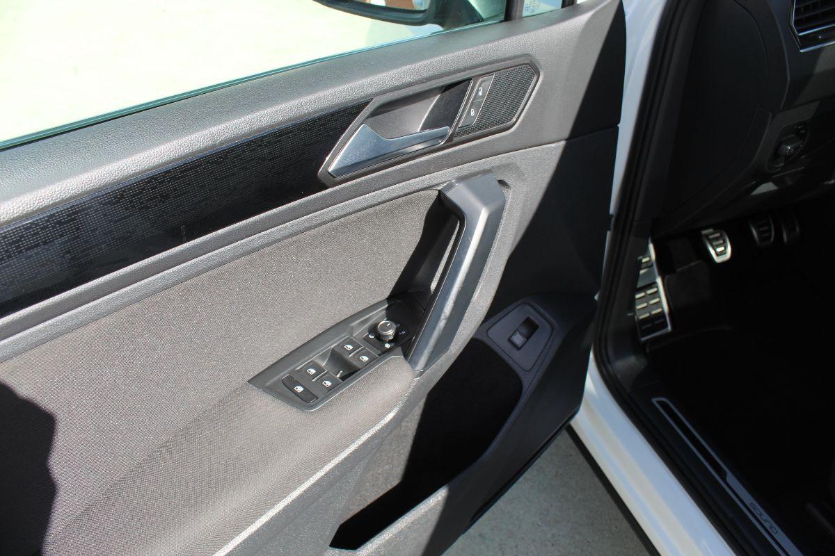 VOLKSWAGEN - Tiguan - 2.0 TDI Business BMT Sound