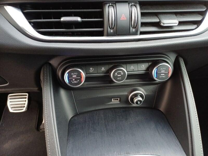 Alfa Romeo Stelvio Stelvio 2.2 t Sprint rwd 160cv auto