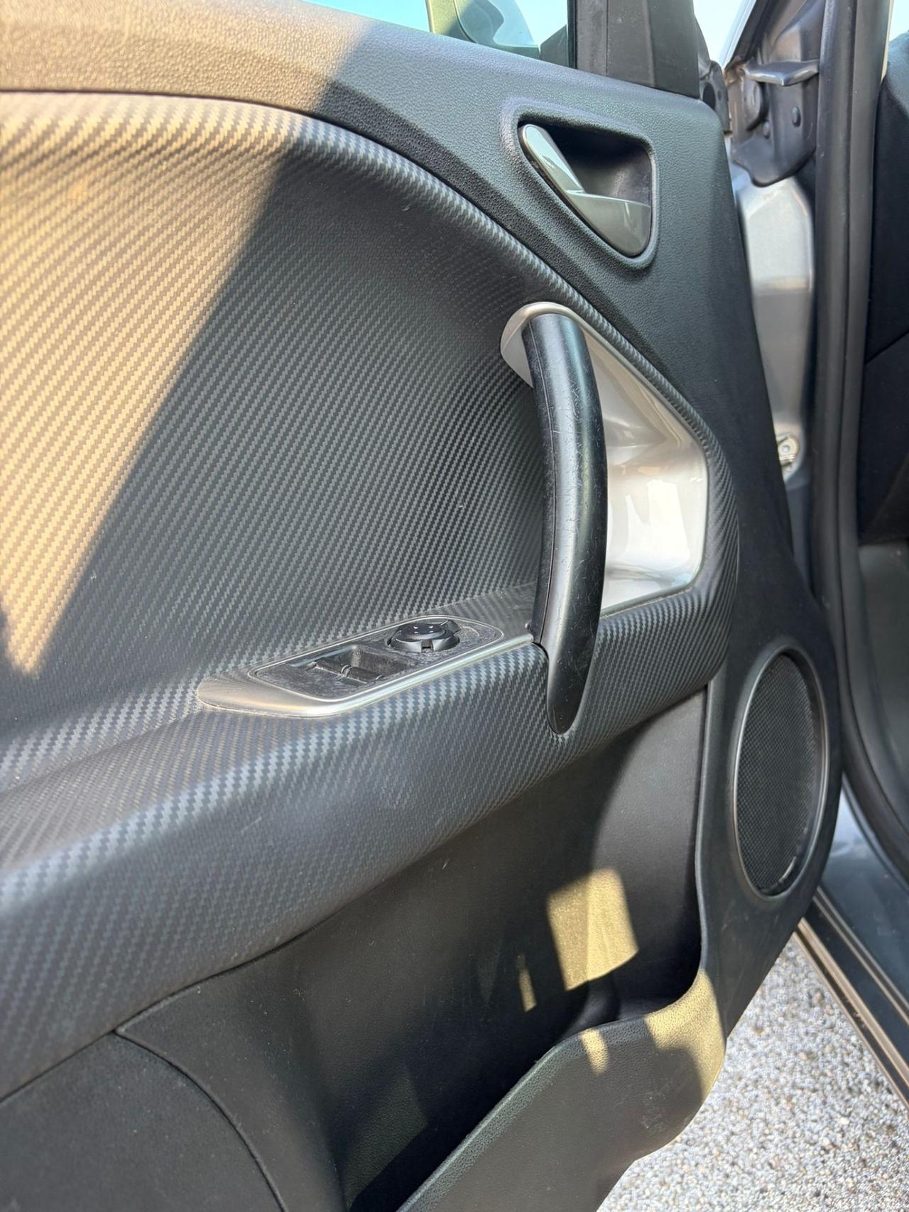 Alfa Romeo MiTo 1.6 JTDm 16V Distinctive Sport Pack